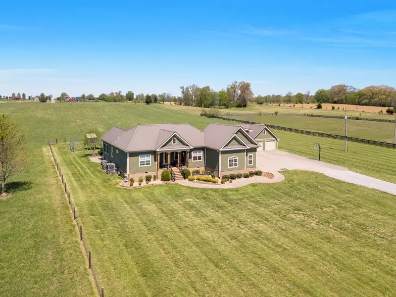 3988 Fykes Grove Rd, Cedar Hill, TN 37032
