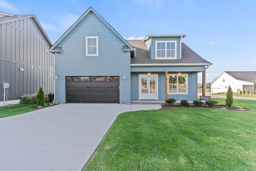 8 Latitude Dr, Winchester, TN 37398