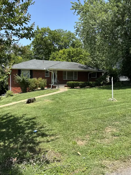 131 Robinhood Cir, Hendersonville, TN 37075