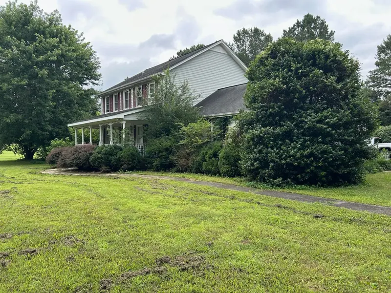 651 Turkey Creek Dr, Tullahoma, TN 37388