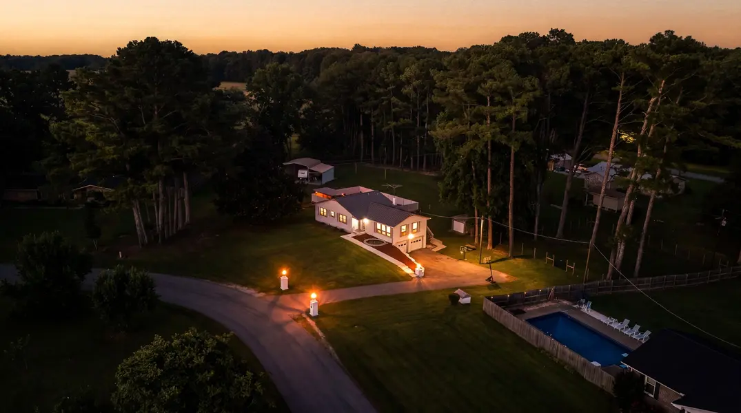 13 West Rd, Fayetteville, TN 37334