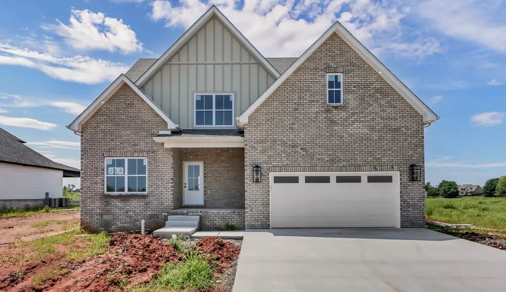 210 Low Plains Ln, Clarksville, TN 37043