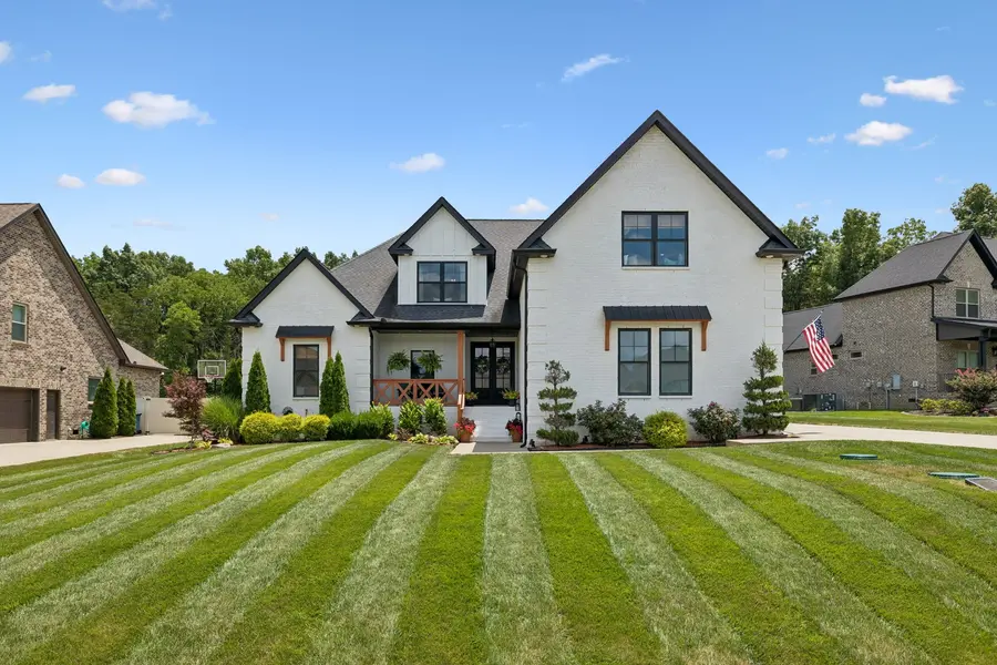 7763 Brenda Ln, Murfreesboro, TN 37129