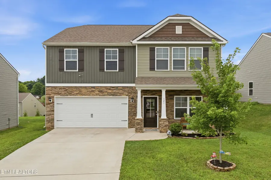 121 Kaley Lane, Lenoir City, TN 37771