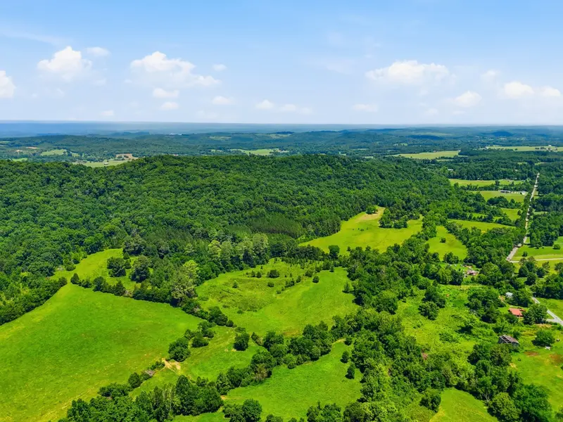 813 Ward Rd, Decatur, TN 37322