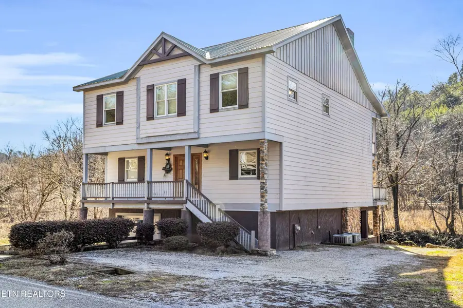 128 Rafter Rd, Tellico Plains, TN 37385