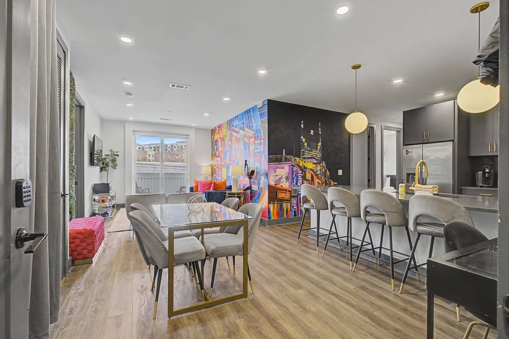 65 Lindsley Ave #204, Nashville, TN 37210