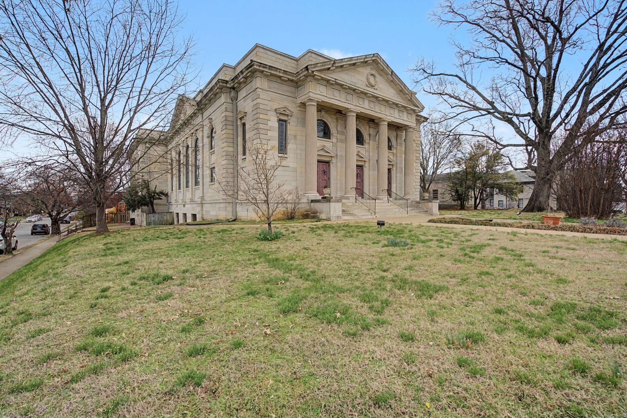 211 N 11th St, Nashville, TN 37206