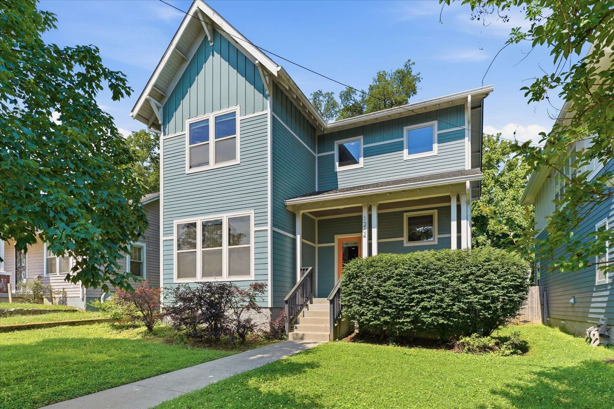 1204 N 8th St, Nashville, TN 37207