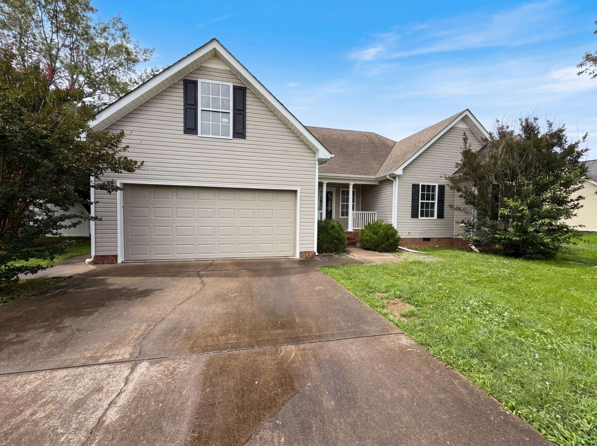 842 Fleming Farms Dr, Murfreesboro, TN 37128