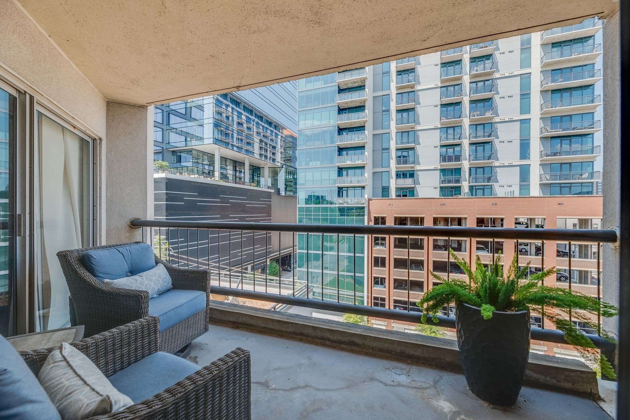 900 19th Ave #S #309, Nashville, TN 37212
