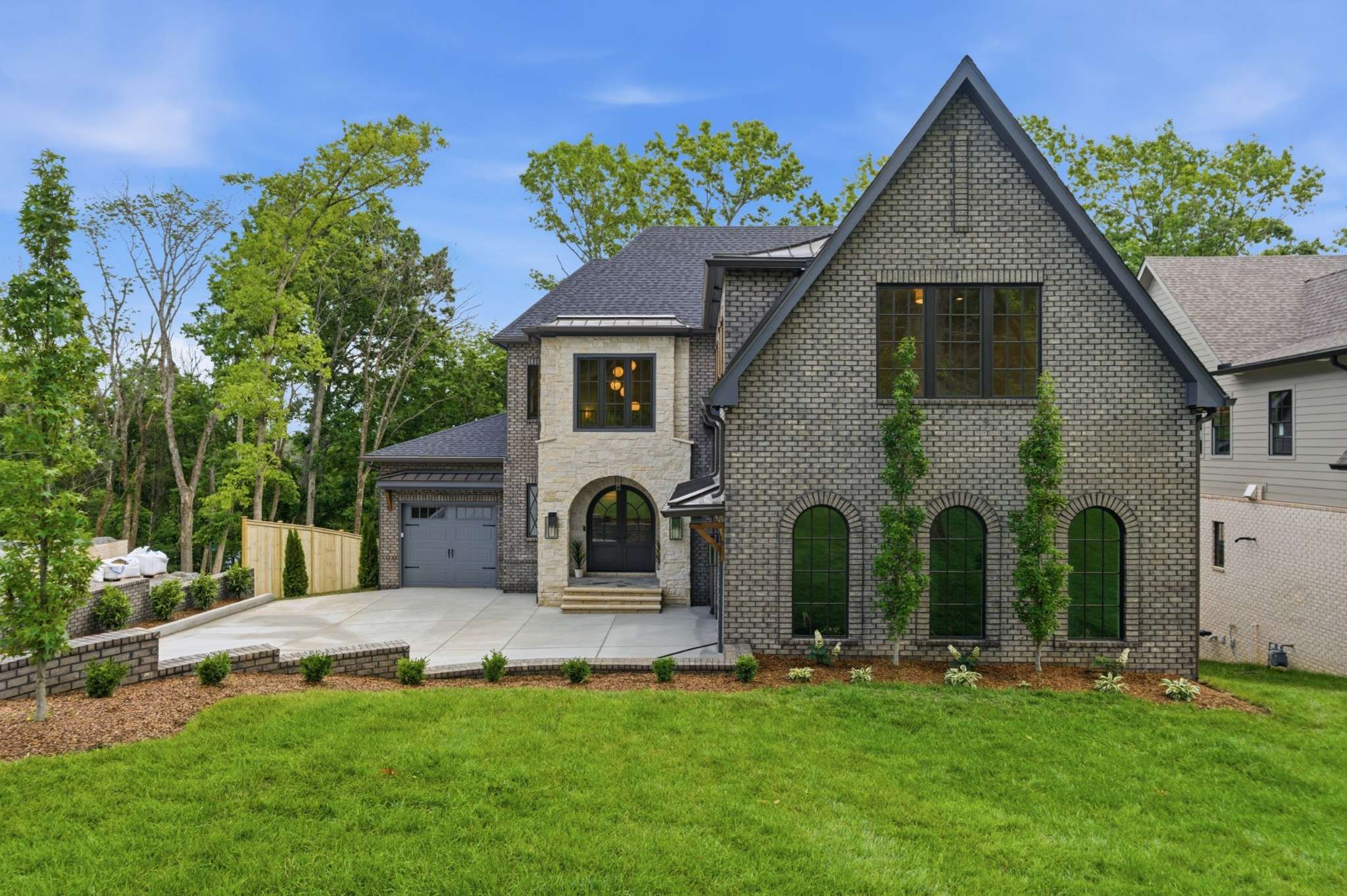 1006 Rodney Dr, Nashville, TN 37205