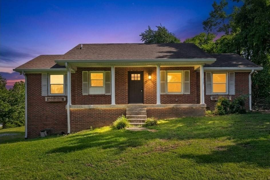 1455 Dividing Ridge Rd, Goodlettsville, TN 37072