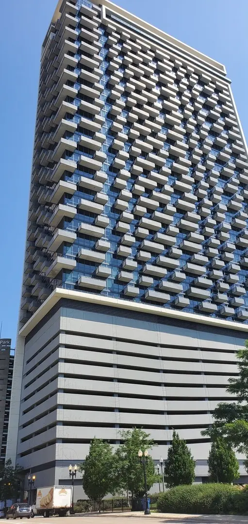 235 W Van Buren ST #1417, Chicago, IL 60607