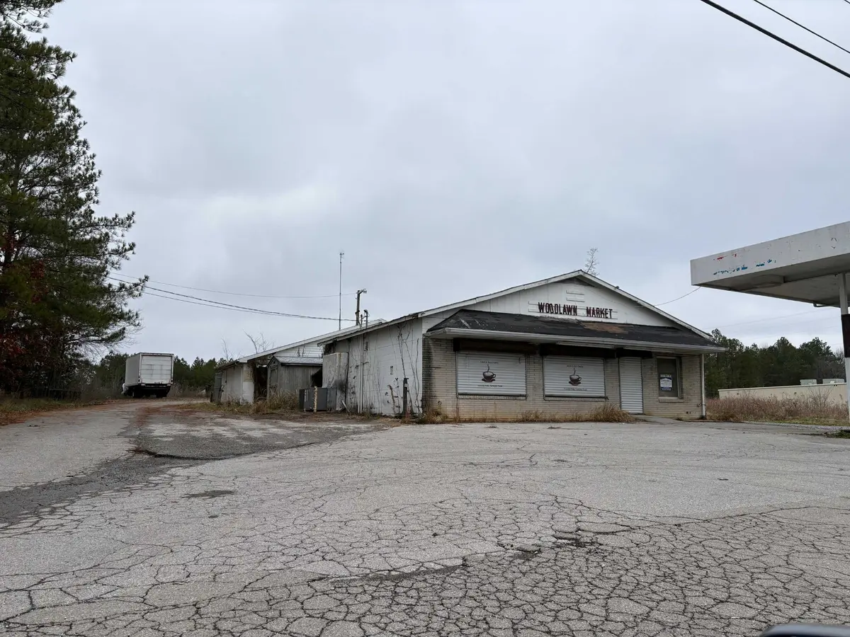2855 Woodlawn Rd, Woodlawn, TN 37191