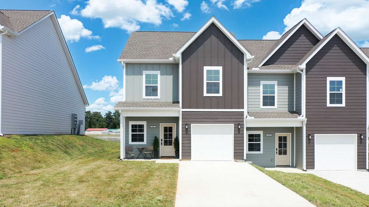 705 S Wall St, Shelbyville, TN 37160