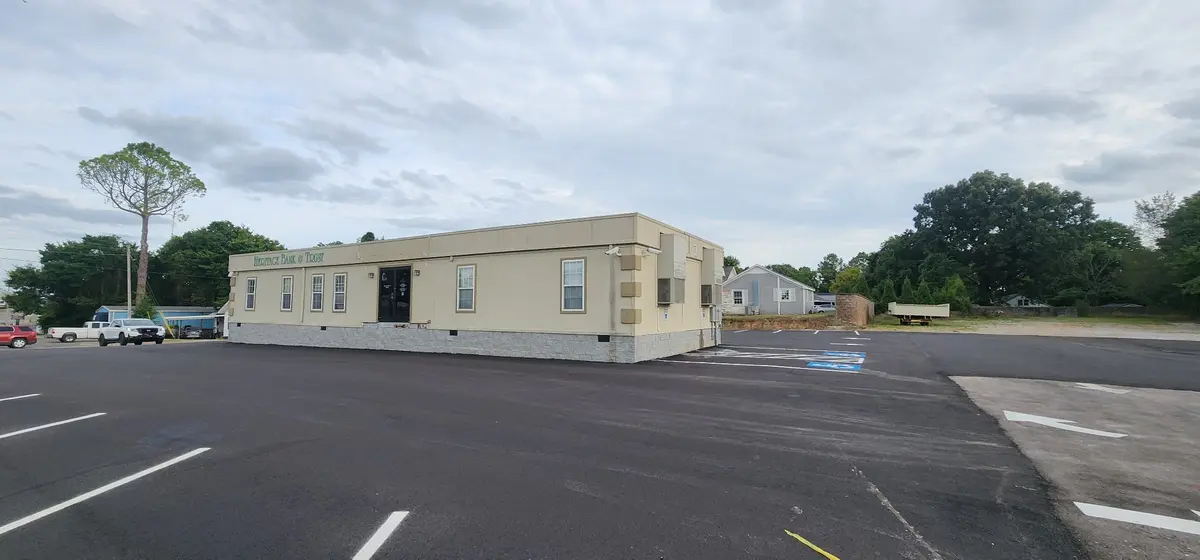 399 W Gaines St, Lawrenceburg, TN 38464