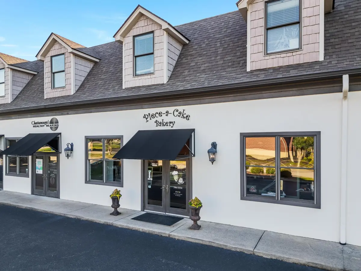 9298 Apison Pike, Ooltewah, TN 37363
