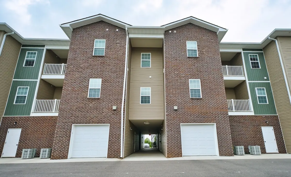 850 Professional Park Dr #B2, Clarksville, TN 37040