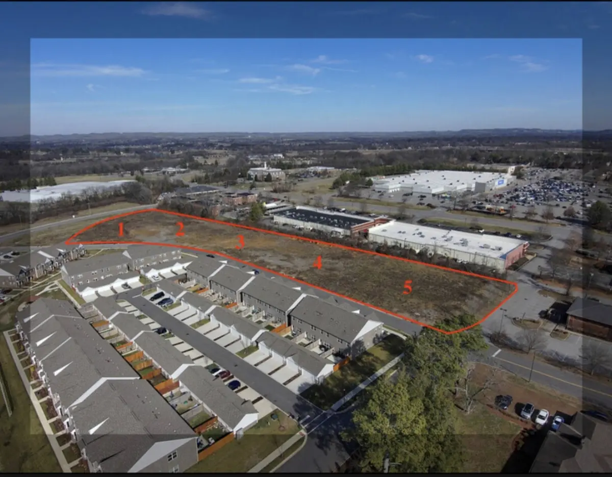 1035 Warwick Road, Gallatin, TN 37066