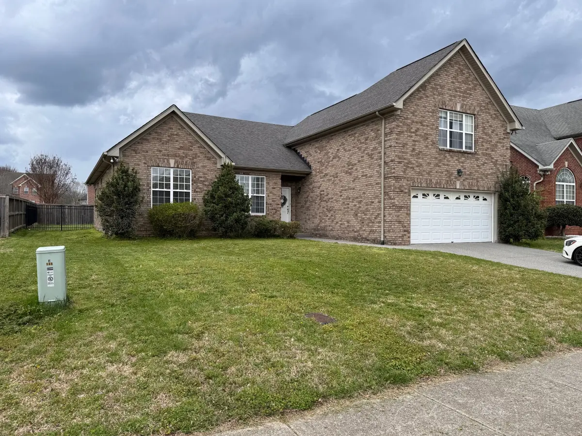 133 McKain Crossing, Hendersonville, TN 37075