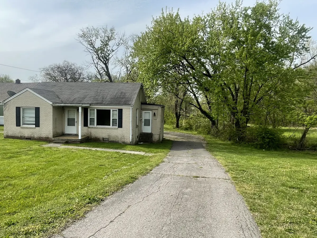 2511 Memorial Blvd, Springfield, TN 37172