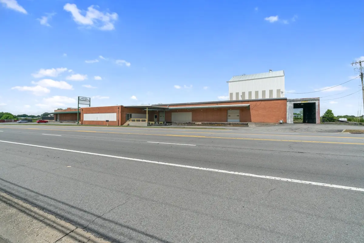4000 Memorial Blvd, Springfield, TN 37172