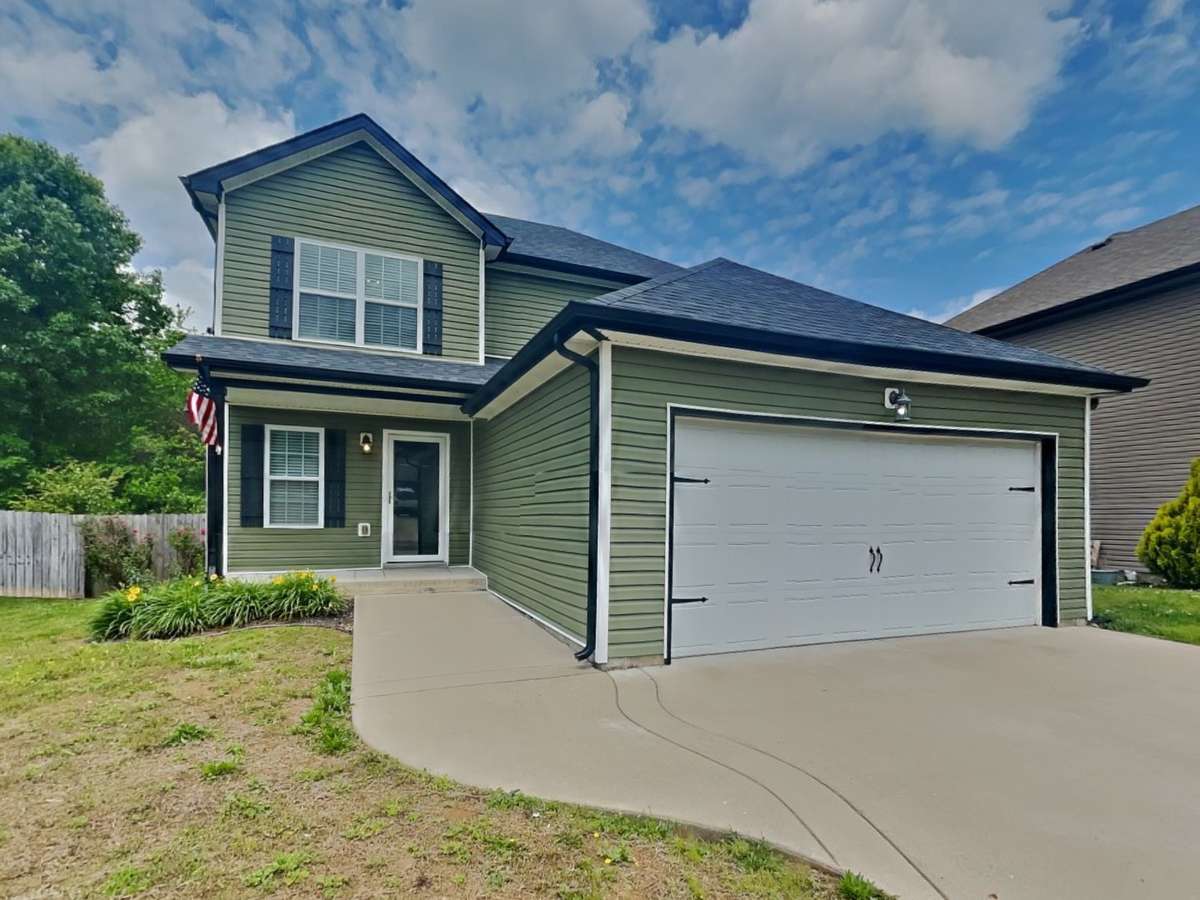 542 Magnolia Dr, Clarksville, TN 37042