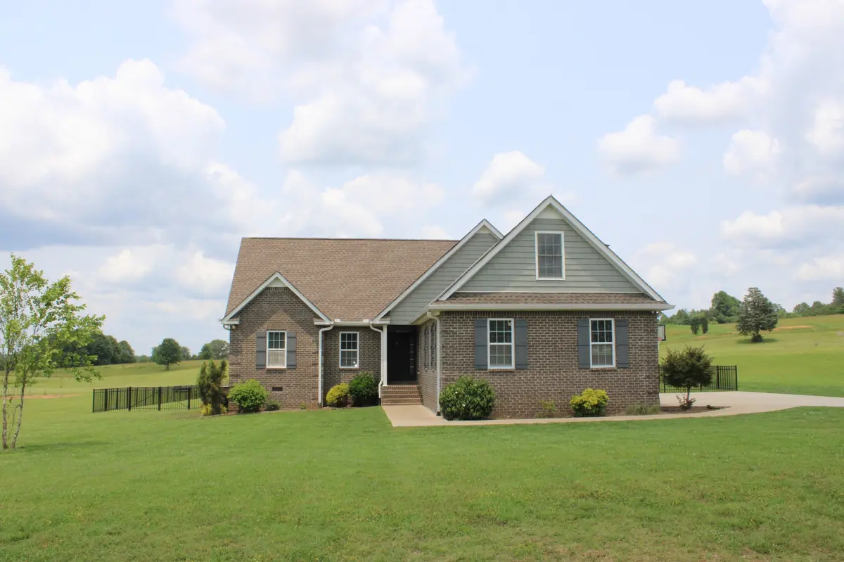 400 Collins Run, Mcminnville, TN 37110