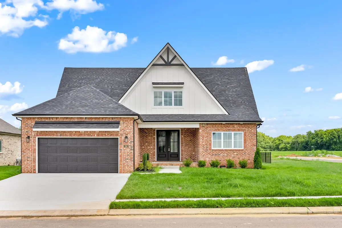 241 Harvest Moon Dr, Clarksville, TN 37043