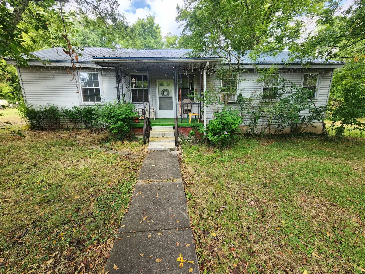 6670 Newstead Rd, Hopkinsville, KY 42240
