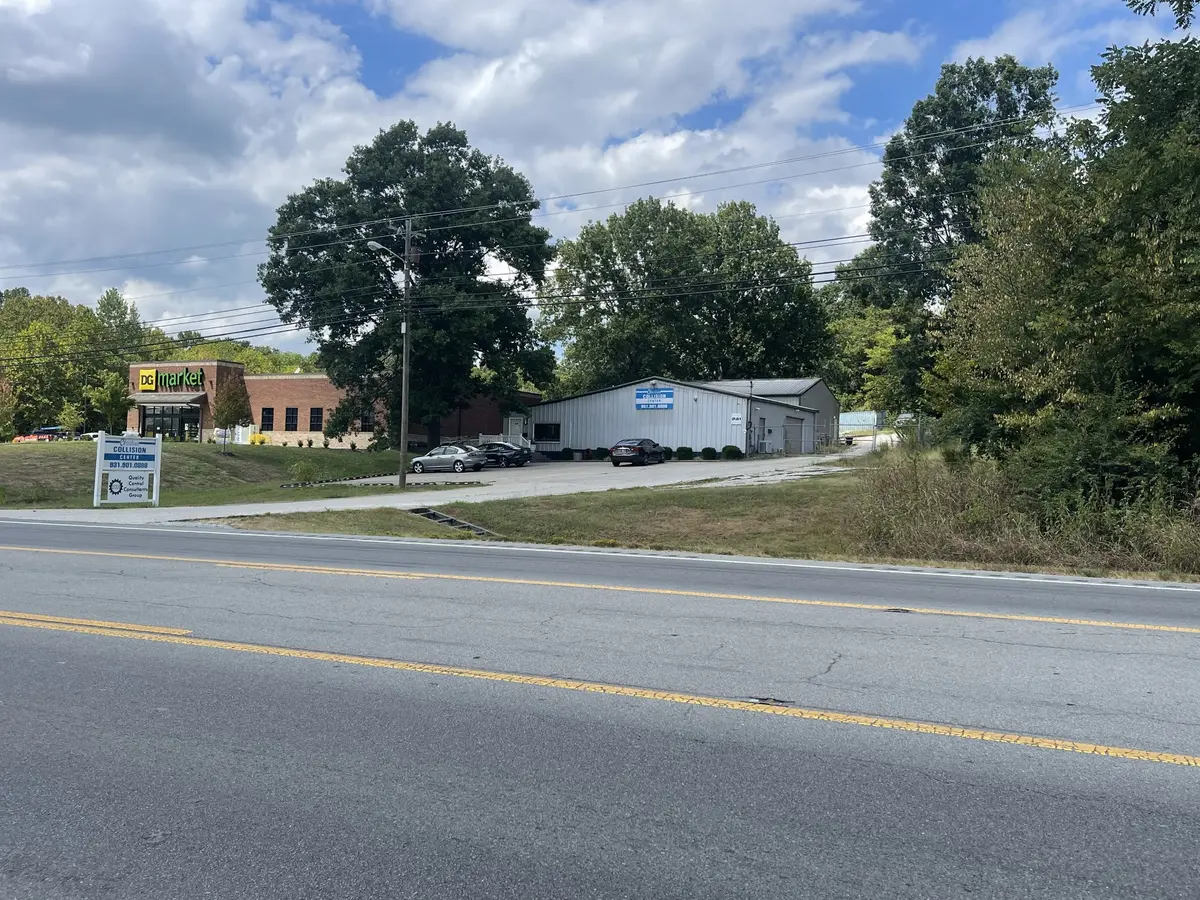 241 Bear Creek Pike, Columbia, TN 38401