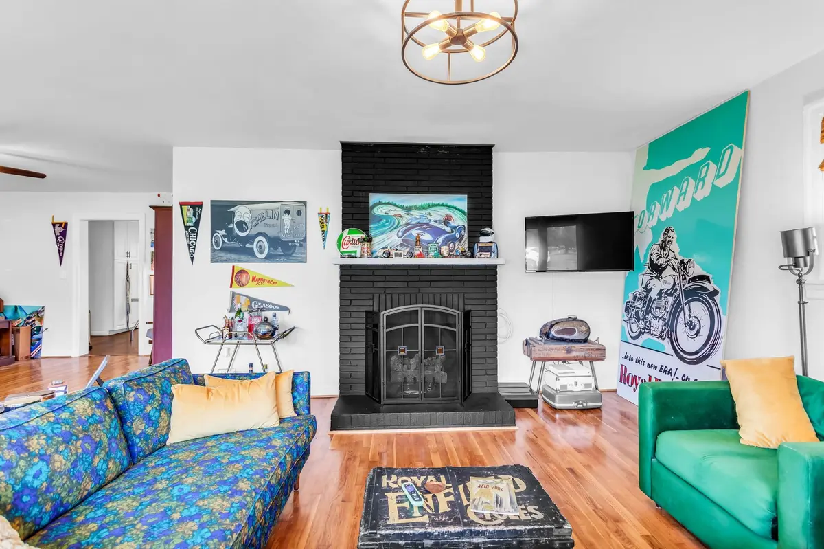 20 S Walnut St, Hohenwald, TN 38462