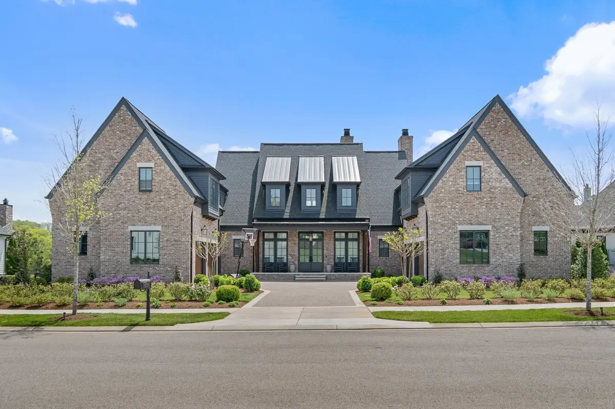 7212 Shagbark Ln, College Grove, TN 37046