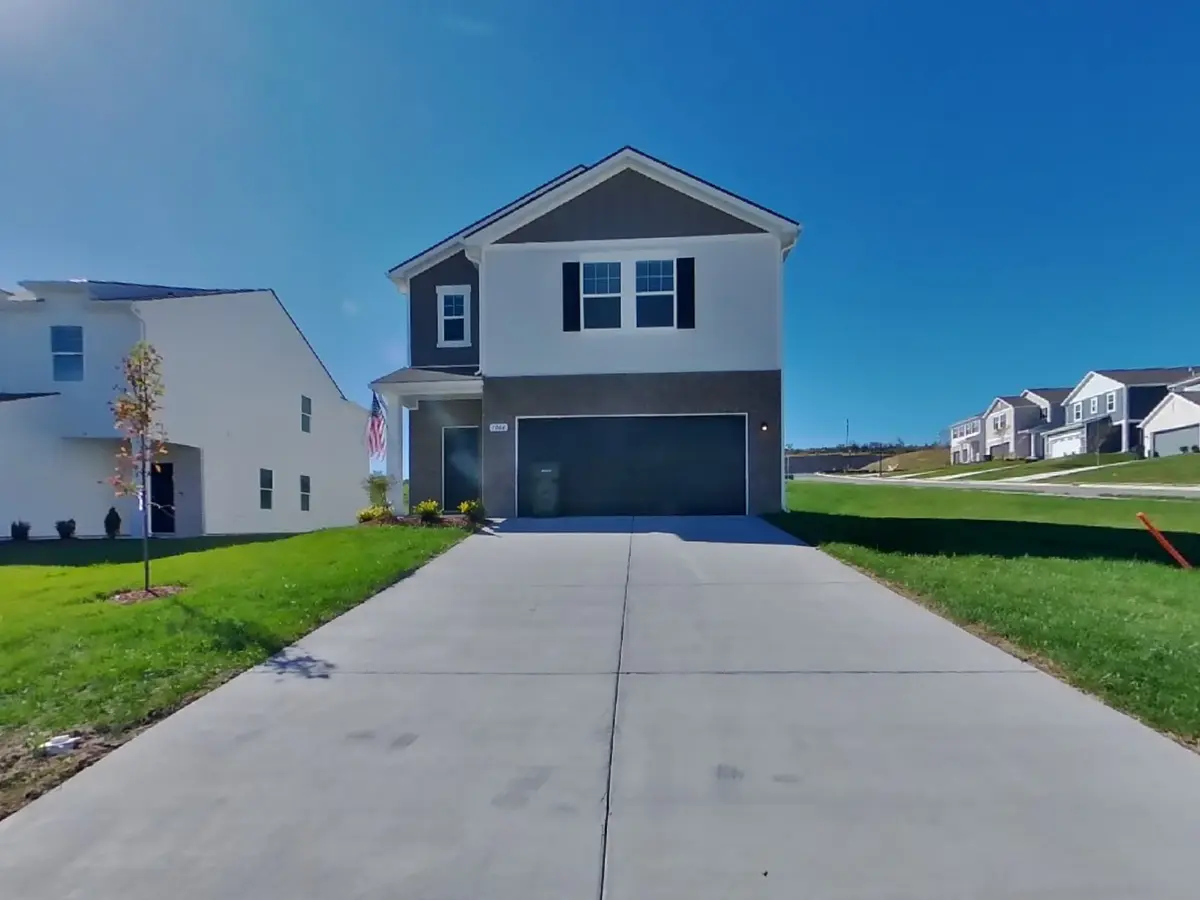 1066 Large Poppy Dr, La Vergne, TN 37086