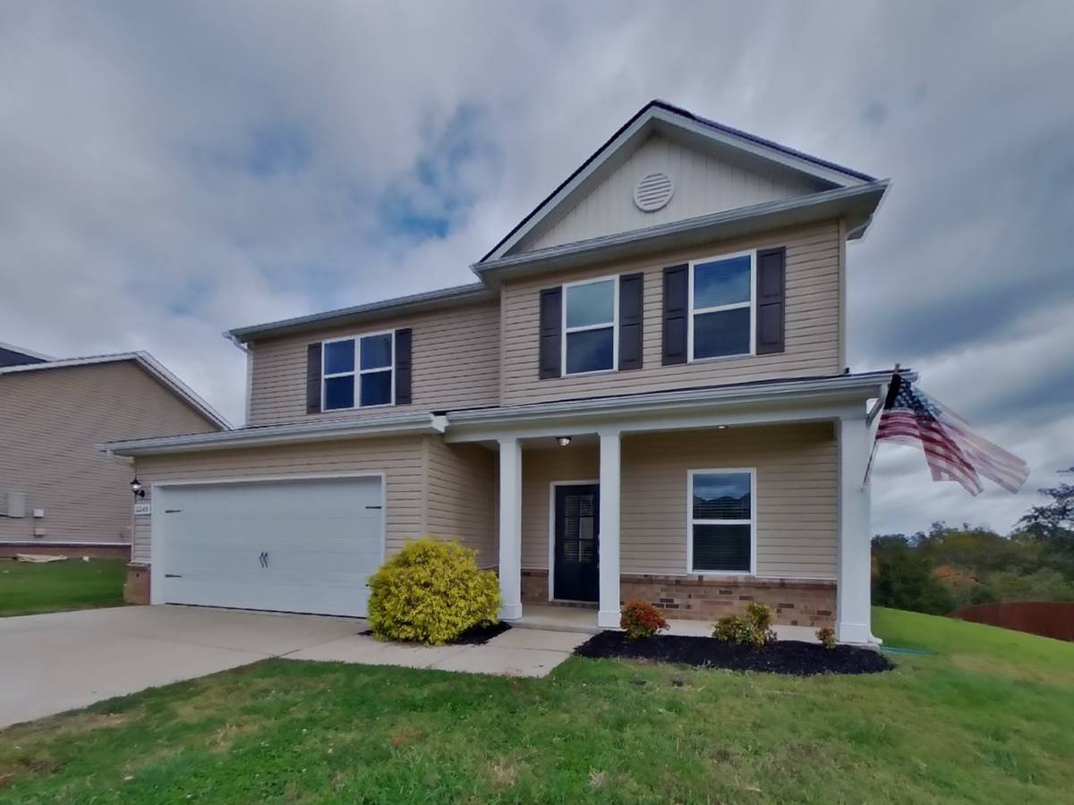 2245 Bee Hive Dr, Columbia, TN 38401