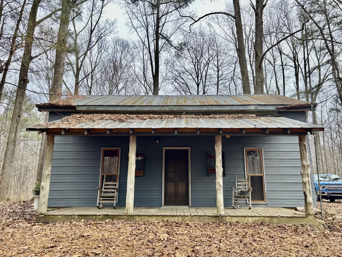 84 Granny Pratt Ln, Belvidere, TN 37306