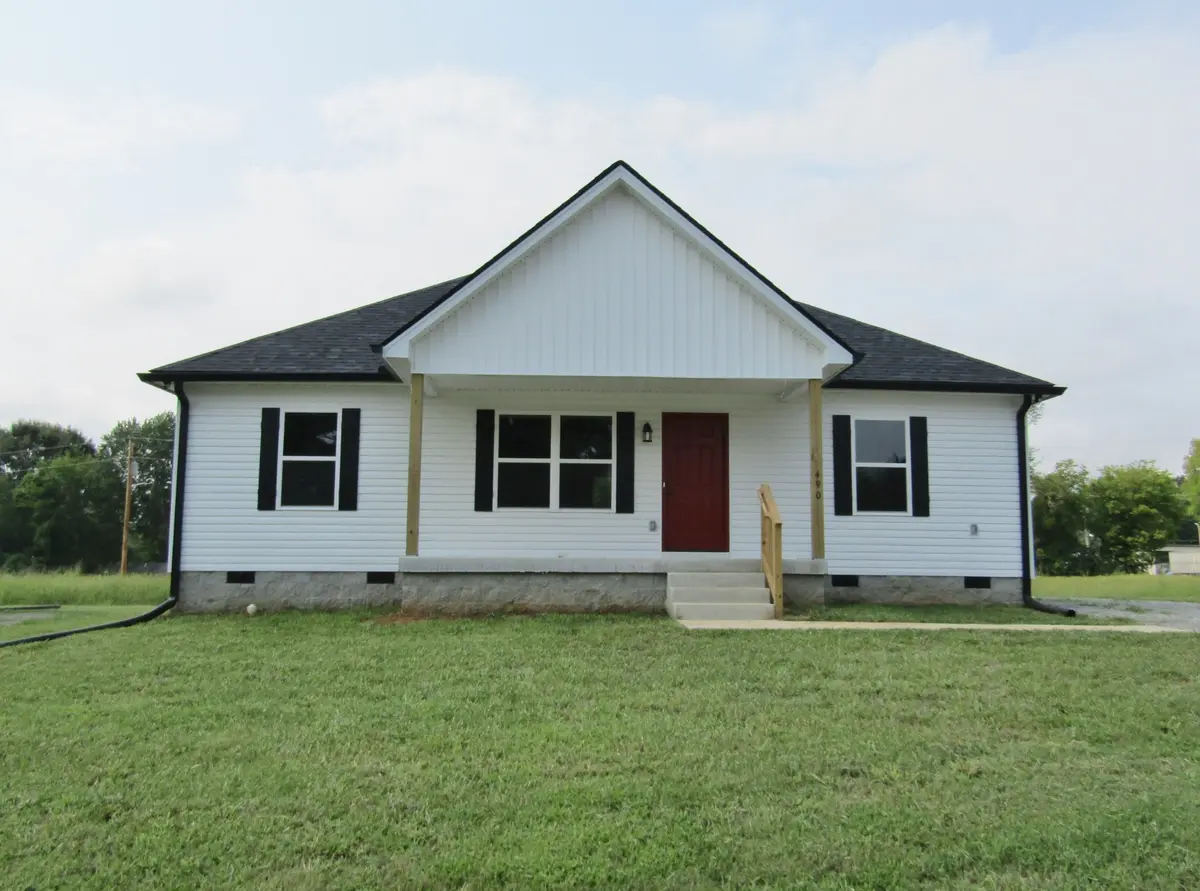 490 Crescent Factory Rd, Lawrenceburg, TN 38464