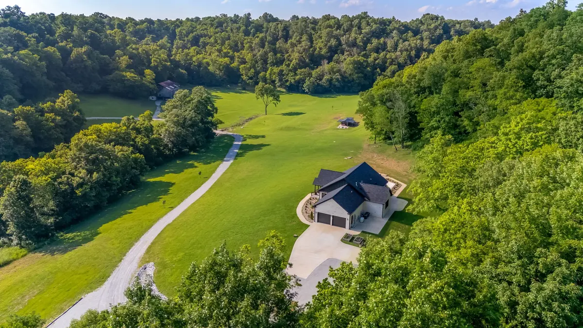 564 Mt Olive Cemetery Rd, Lynnville, TN 38472