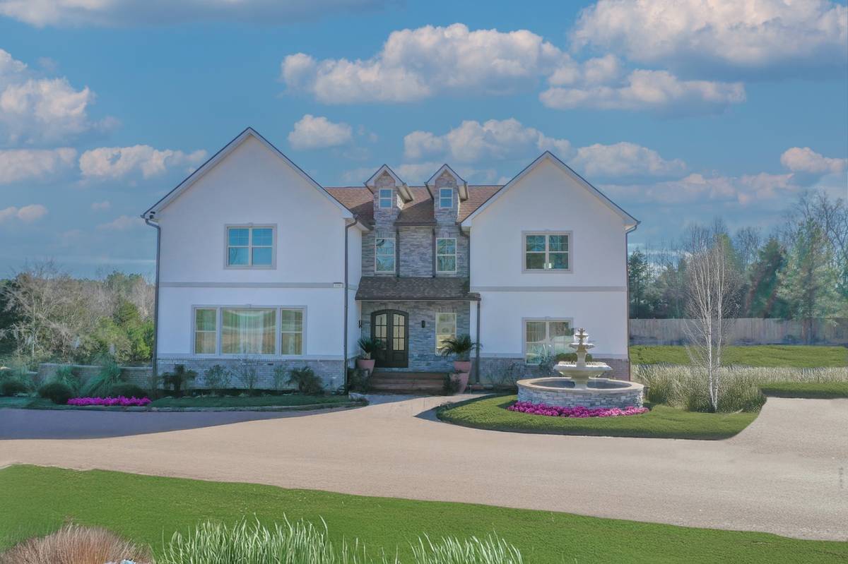 130 Cedar Ridge Ln, Smithville, TN 37166