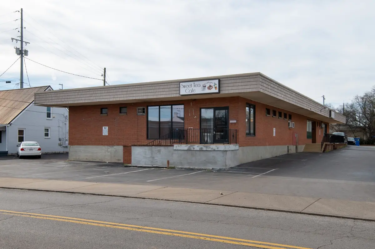 104 N Greenwood St, Lebanon, TN 37087