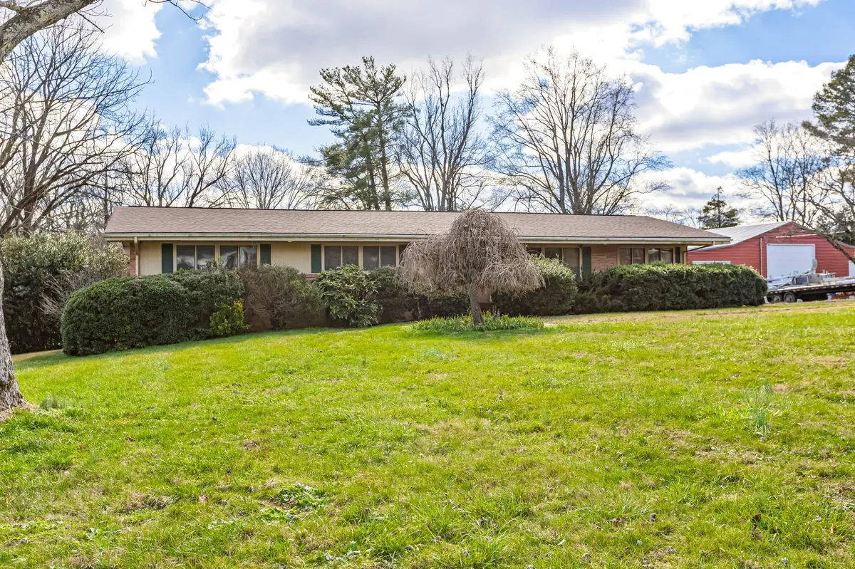 212 Pineview St, Shelbyville, TN 37160