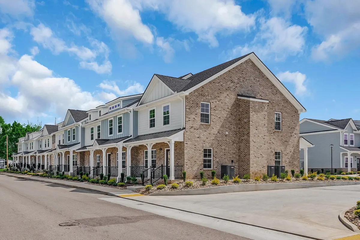 205 S High St #34, Mcminnville, TN 37110
