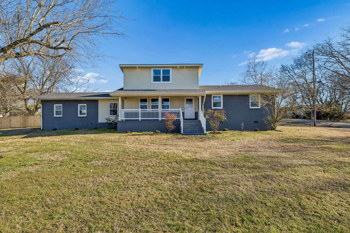 240 NW Clearview Dr, Mount Juliet, TN 37122