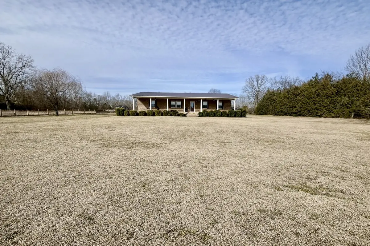 255 Fay Creek Rd, Wartrace, TN 37183