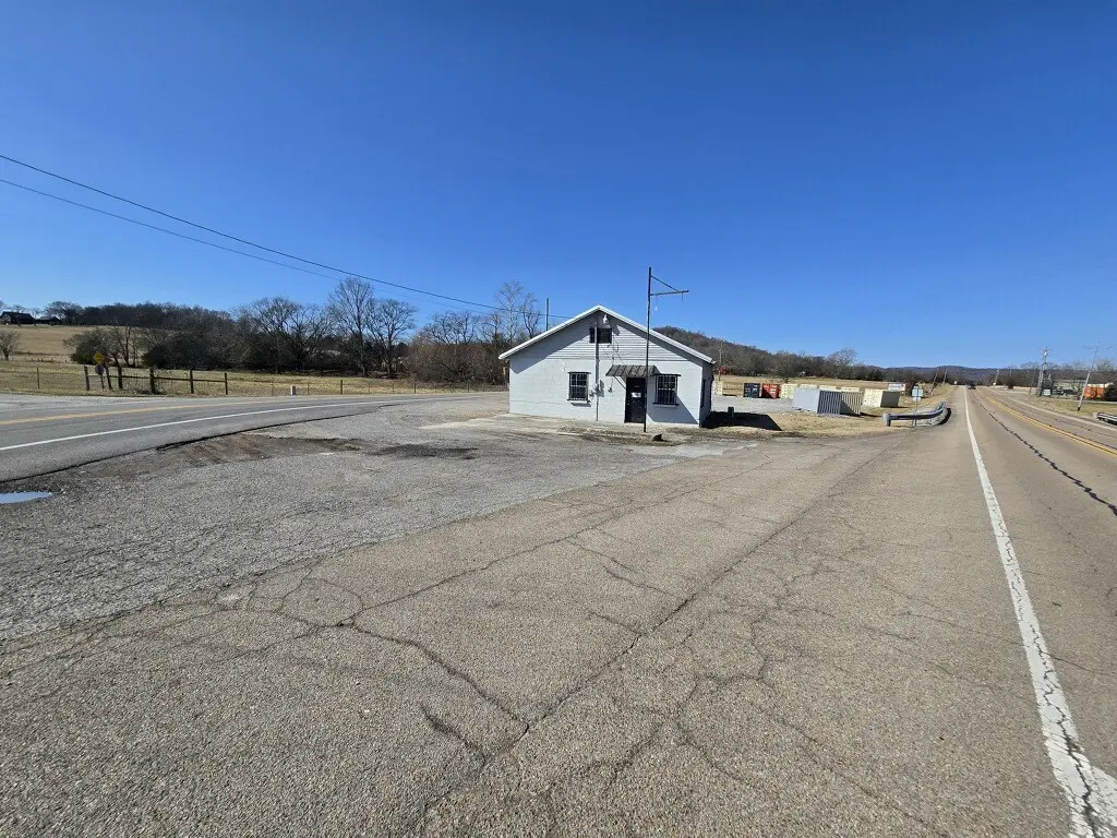 3981 Fayetteville Hwy, Petersburg, TN 37144