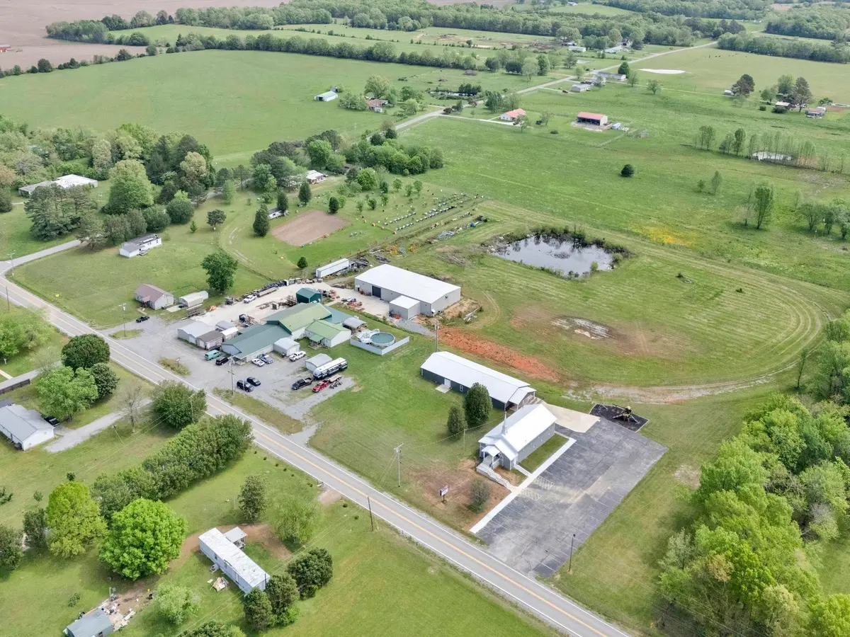 51 N Vanntown School Rd, Flintville, TN 37335