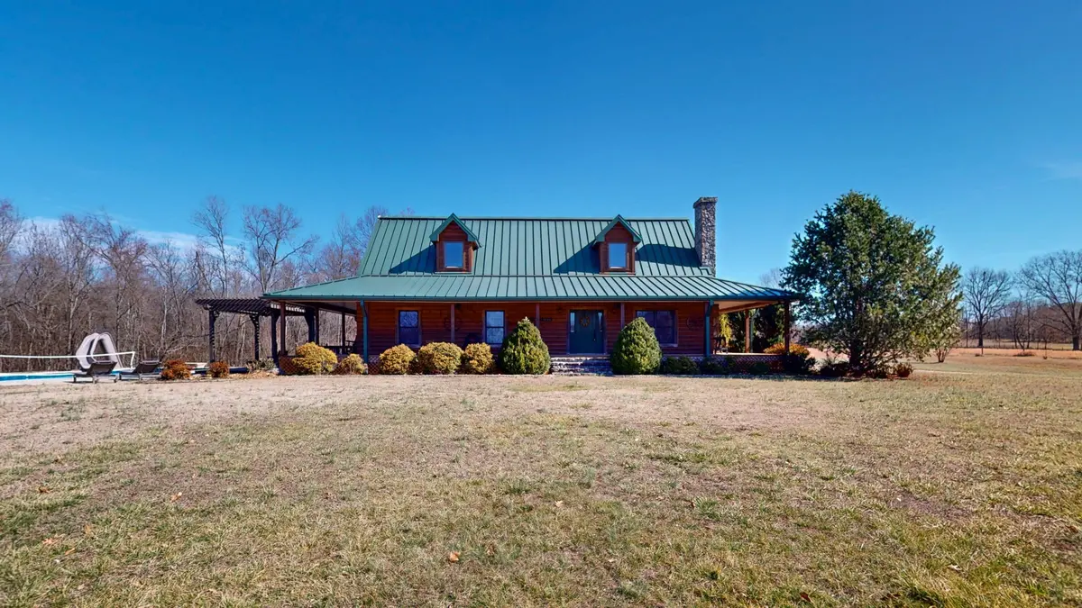 955 Martin Mill Rd, Puryear, TN 38251