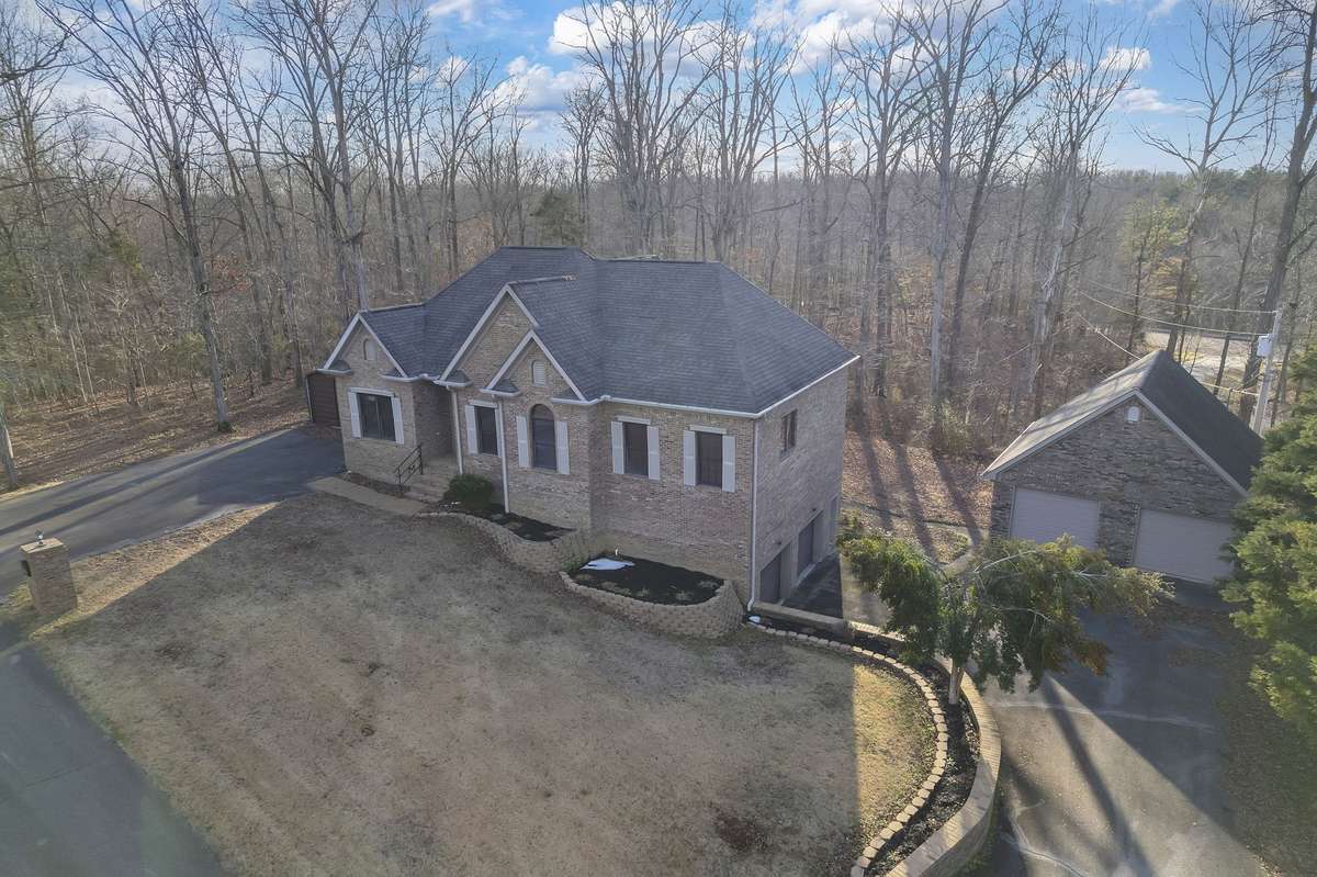 40 Pine Cv, Parsons, TN 38363