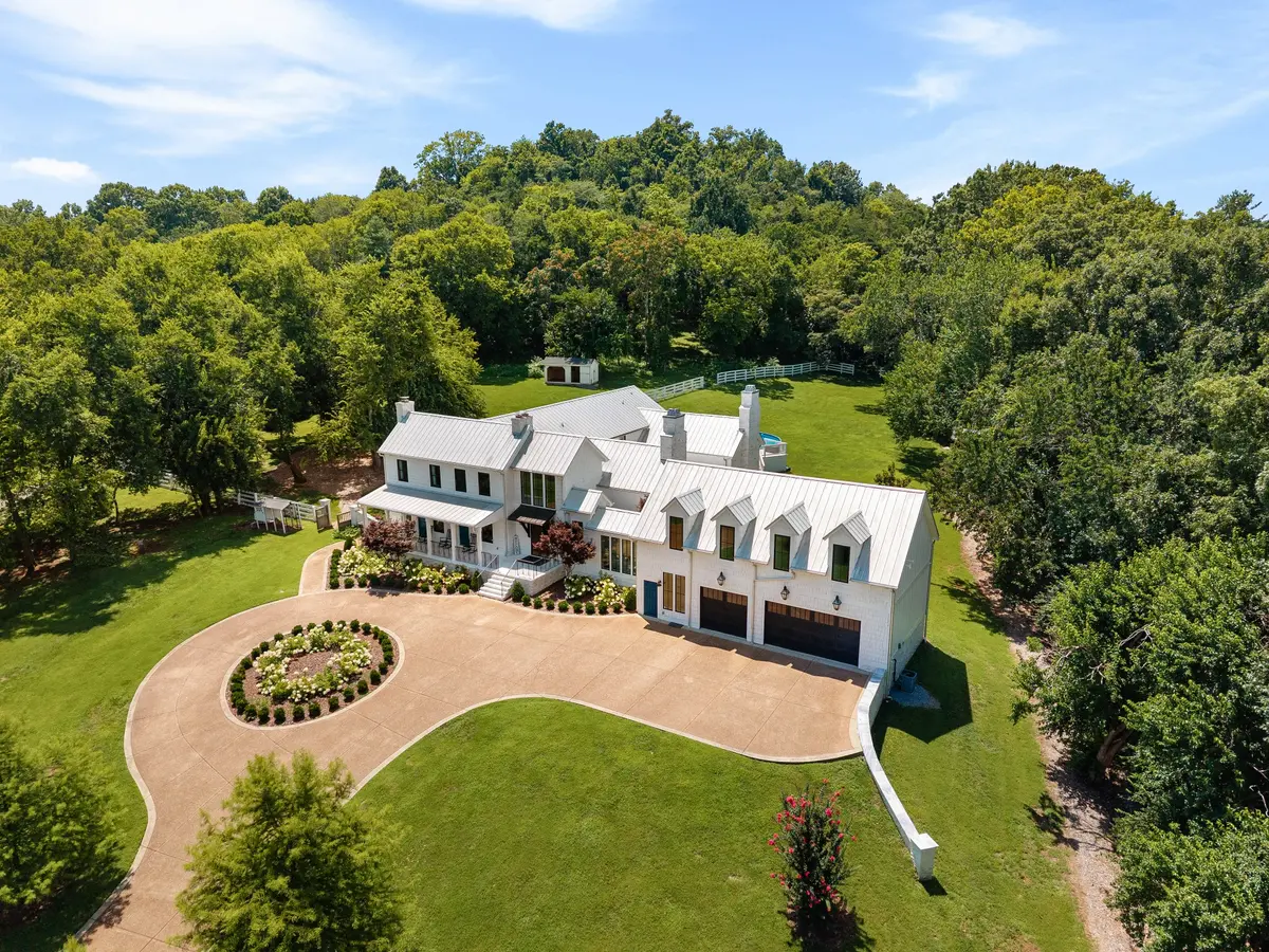 1747 Old Natchez Trce, Franklin, TN 37069